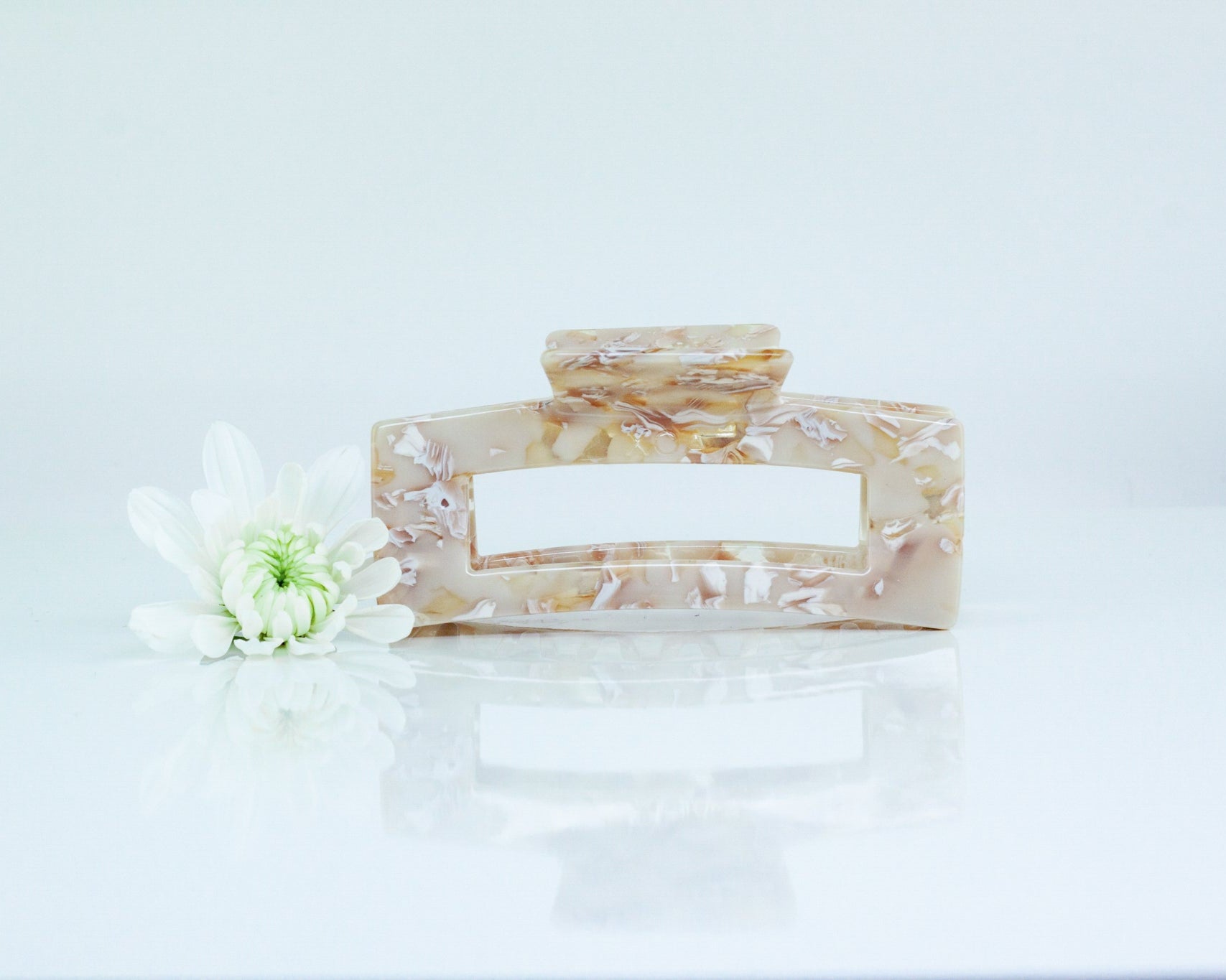 Elegance - Hiusklipsi 10cm Creme